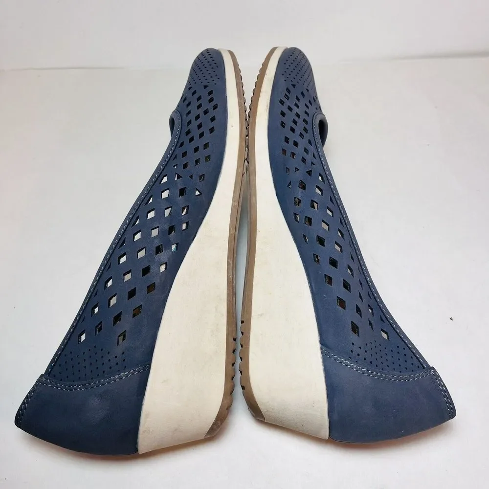 Naturalizer BRINA Blue Shoes Size 9.5M Wedge Heels Laser Cut Comfort Closed‎ Toe